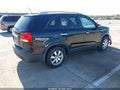 Photo 4 of 11 — 2011 Kia Sorento