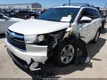 Photo 17 of 18 — 2016 Toyota Highlander Hybrid