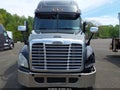 Photo 15 of 21 — 2016 Freightliner Cascadia 125