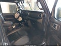2018 Jeep Wrangler Unlimited — photo 5 of 18 | VIN 1C4HJXEN3JW283778