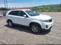 Photo 1 of 17 — 2015 Kia Sorento