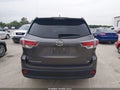 Photo 16 of 17 — 2015 Toyota Highlander