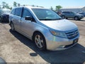 Photo 1 of 17 — 2011 Honda Odyssey
