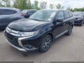 Photo 2 of 11 — 2016 Mitsubishi Outlander