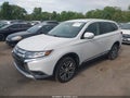 Photo 2 of 17 — 2016 Mitsubishi Outlander