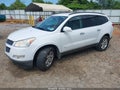 Photo 2 of 14 — 2010 Chevrolet Traverse