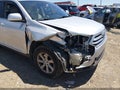 Photo 17 of 19 — 2012 Toyota Highlander