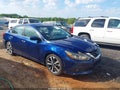 Photo 1 of 18 — 2016 Nissan Altima