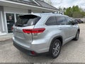 Photo 4 of 10 — 2017 Toyota Highlander