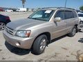 Photo 2 of 18 — 2005 Toyota Highlander