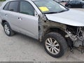 2011 Kia Sorento — photo 13 of 16 | VIN 5XYKTDA26BG071854
