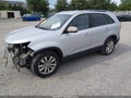 2011 Kia Sorento — photo 2 of 16 | VIN 5XYKTDA26BG071854