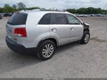 2011 Kia Sorento — photo 4 of 16 | VIN 5XYKTDA26BG071854