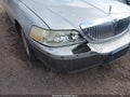 Photo 6 of 11 — 2003 Lincoln Town Car