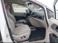 Photo 5 of 18 — 2017 Chrysler Pacifica