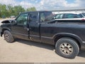2002 GMC Sonoma — photo 14 of 16 | VIN 1GTDT19W928167936