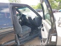 2002 GMC Sonoma — photo 5 of 16 | VIN 1GTDT19W928167936
