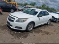 2013 Chevrolet Malibu — photo 2 of 18 | VIN 1G11B5SAXDF122247