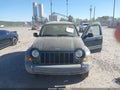 Photo 6 of 11 — 2005 Jeep Liberty