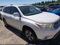 Photo 17 of 21 — 2012 Toyota Highlander