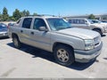 Photo 1 of 11 — 2005 Chevrolet Avalanche