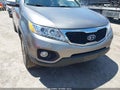 Photo 6 of 11 — 2011 Kia Sorento