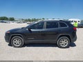 Photo 14 of 16 — 2015 Jeep Cherokee