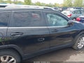 Photo 13 of 16 — 2014 Jeep Cherokee
