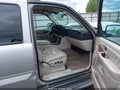 Photo 5 of 16 — 2005 Cadillac Escalade ESV