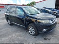 Photo 1 of 16 — 2011 Toyota Highlander