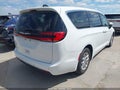 2023 Chrysler Pacifica — photo 4 of 16 | VIN 2C4RC1BG2PR607130