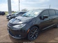 Photo 6 of 16 — 2019 Chrysler Pacifica