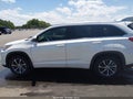 Photo 14 of 16 — 2017 Toyota Highlander