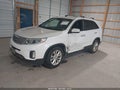 Photo 2 of 16 — 2015 Kia Sorento