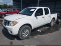 Photo 2 of 16 — 2015 Nissan Frontier