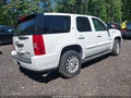 Photo 4 of 11 — 2009 GMC Yukon