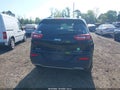 Photo 16 of 17 — 2017 Jeep Cherokee