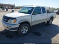 2000 Toyota Tundra — photo 2 of 16 | VIN 5TBBT4816YS046812