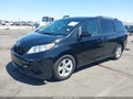 Photo 2 of 17 — 2015 Toyota Sienna