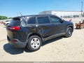 Photo 4 of 17 — 2015 Jeep Cherokee