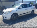 Photo 2 of 14 — 2013 Nissan Versa