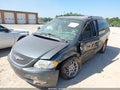 Photo 2 of 16 — 2003 Chrysler Town & Country
