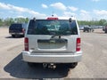Photo 17 of 18 — 2011 Jeep Liberty