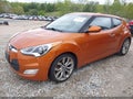 Photo 2 of 15 — 2015 Hyundai Veloster
