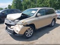 Photo 2 of 15 — 2011 Toyota Highlander