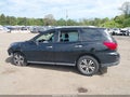 Photo 13 of 16 — 2017 Nissan Pathfinder