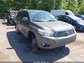 Photo 1 of 16 — 2010 Toyota Highlander Hybrid