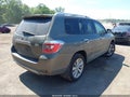Photo 4 of 16 — 2010 Toyota Highlander Hybrid