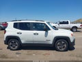 Photo 13 of 16 — 2017 Jeep Renegade