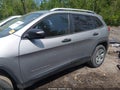 Photo 15 of 17 — 2016 Jeep Cherokee